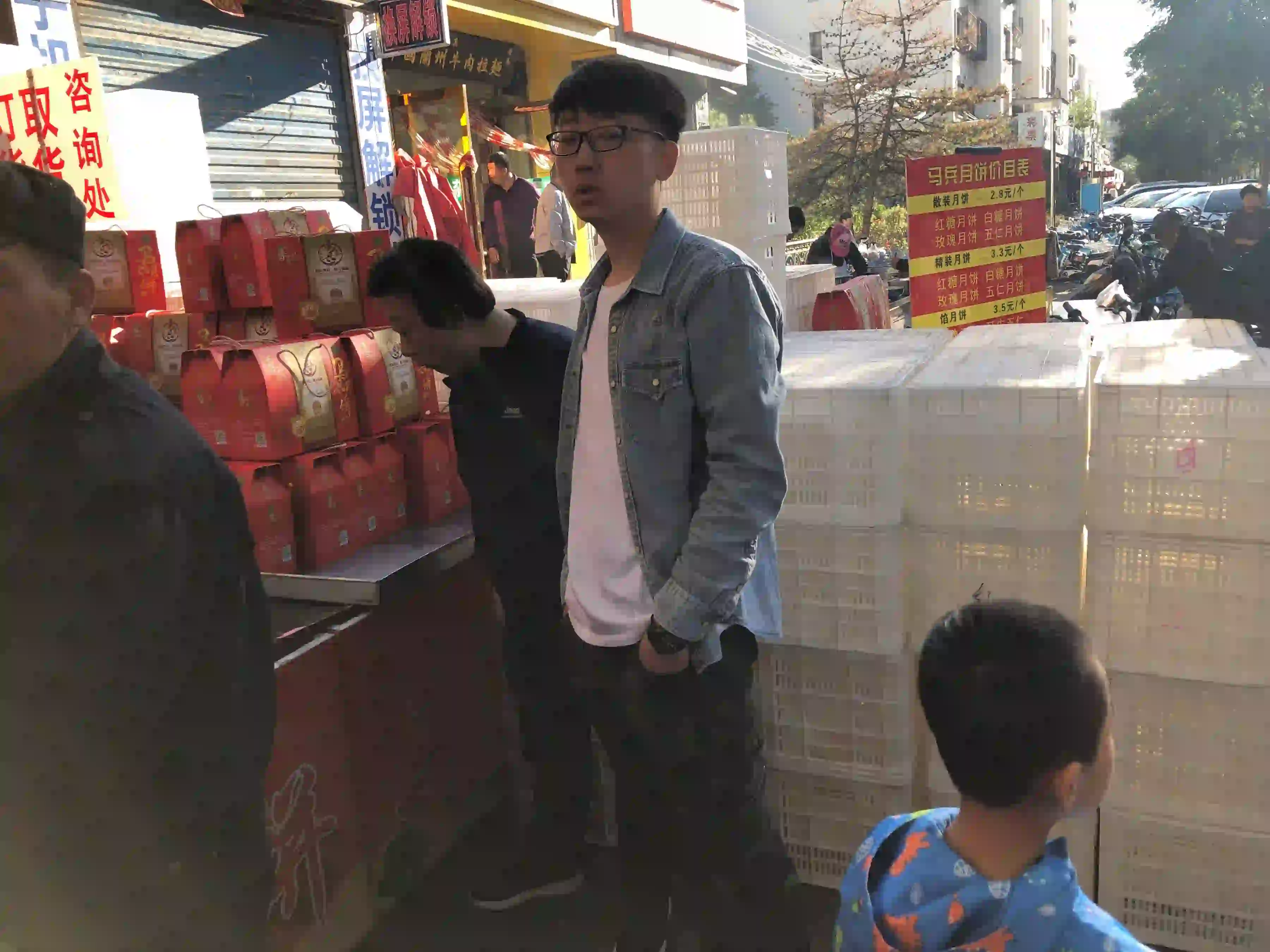 大同马兵月饼在哪?多少钱一个，也就3块钱左右(排队图片)